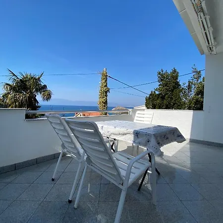 Apartamento Sara *