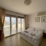 Sara Apartment *